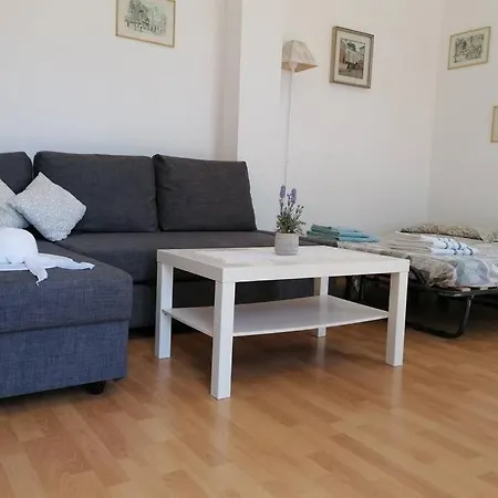 Vakantiehuis In Villetta Con Giardino E Posto Auto Imperia