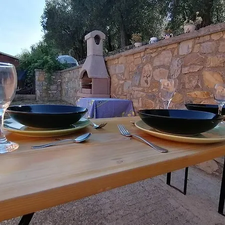 Vakantiehuis In Villetta Con Giardino E Posto Auto